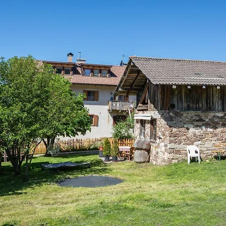 Huanzhof Lerch Apartment Aldino